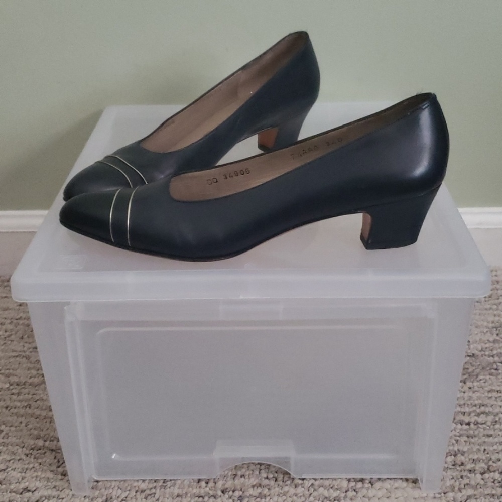 WOMEN'S Salvatore Ferragamo heels - Picture 1 of 6